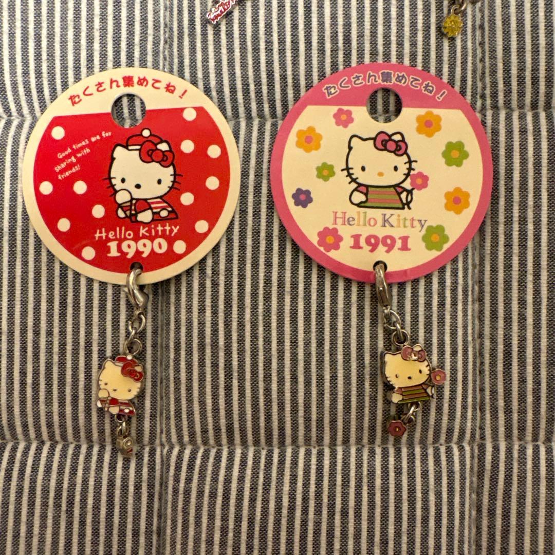 ハローキティ　ヒストリーチャーム　まとめ売り