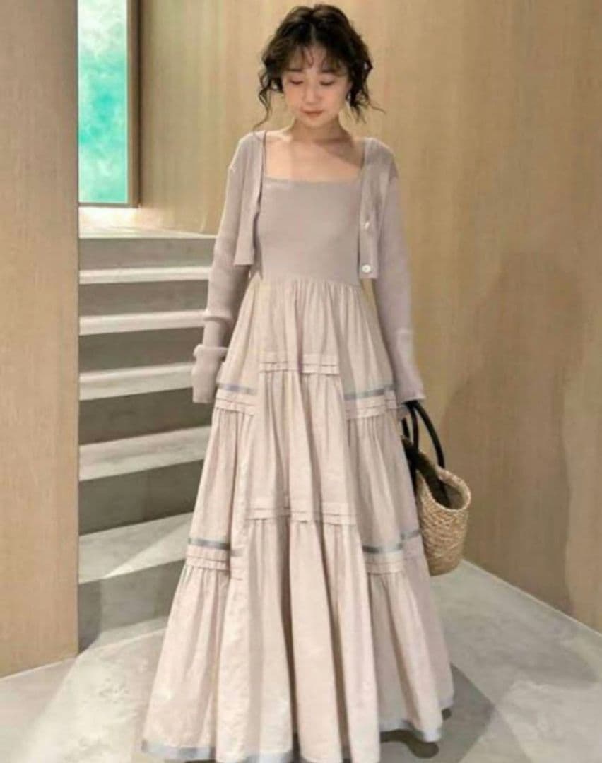 【セット販売】ニットコンビタックティアードワンピース ／カーディガンつき