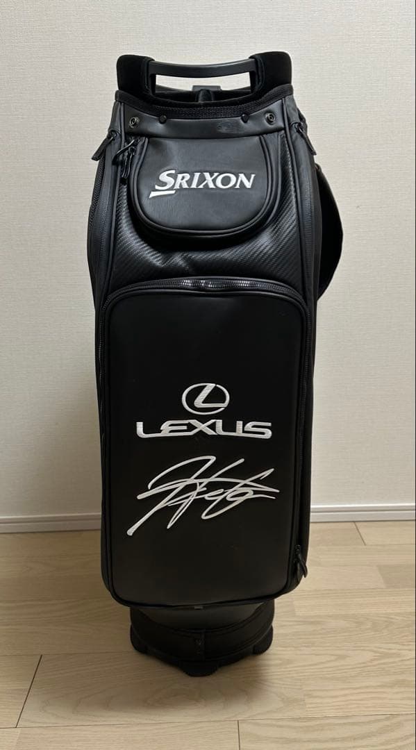 値下げ！スリクソン　レクサス　キャディバッグ　松山英樹モデル