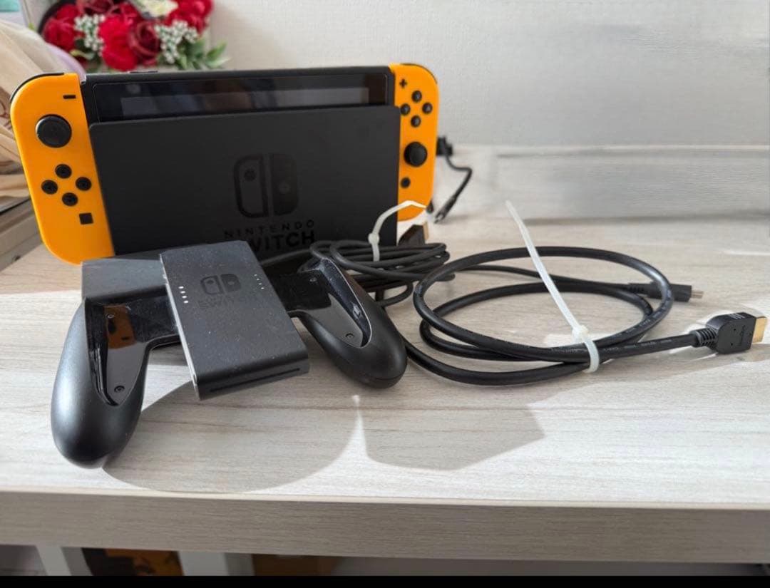 Nintendo Switch オレンジ本体 ドック付き