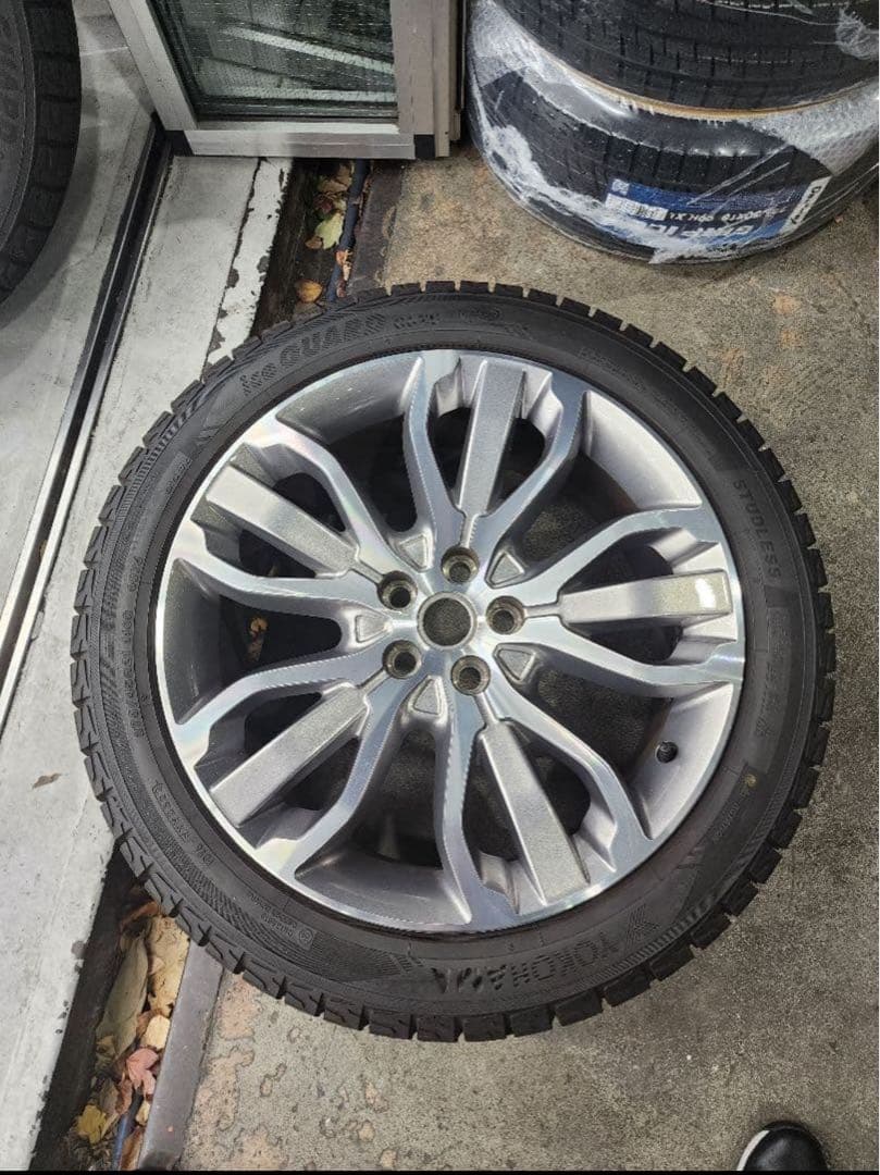 トト　レンジローバータイヤセット　4/2