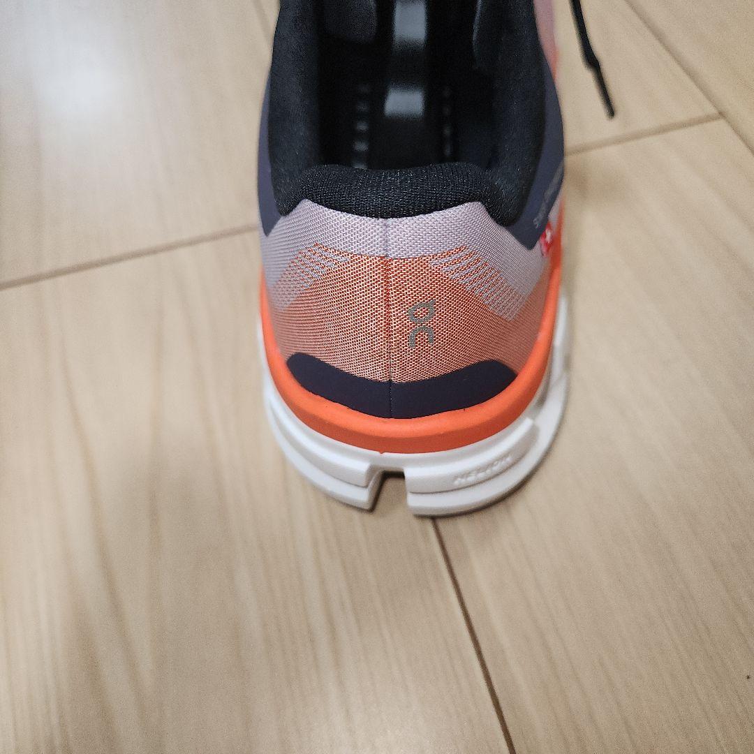 美品 On Cloudflow4 25cm ランニングシューズ