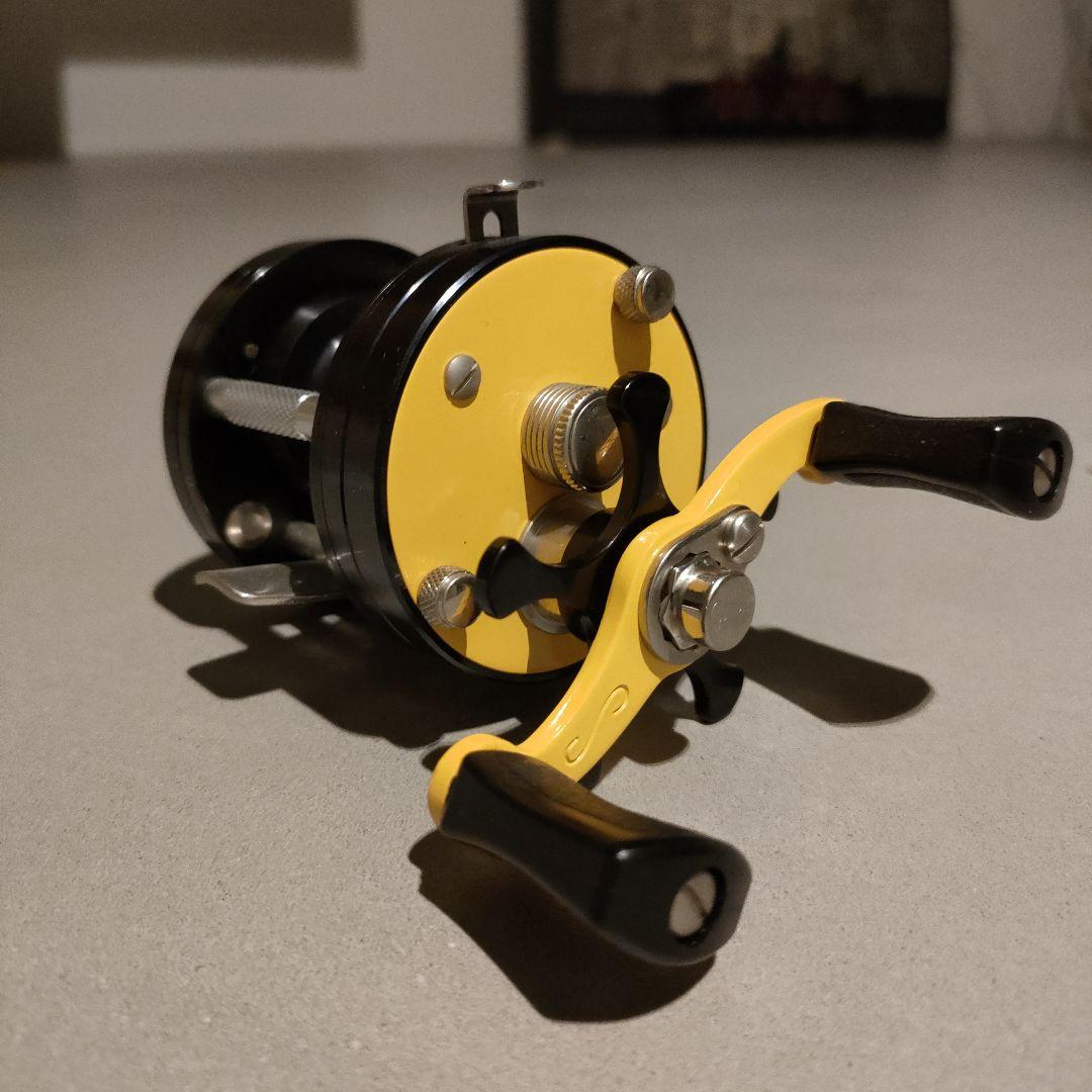 五十鈴リール　bc420sss 右巻き　ベイト　bc421