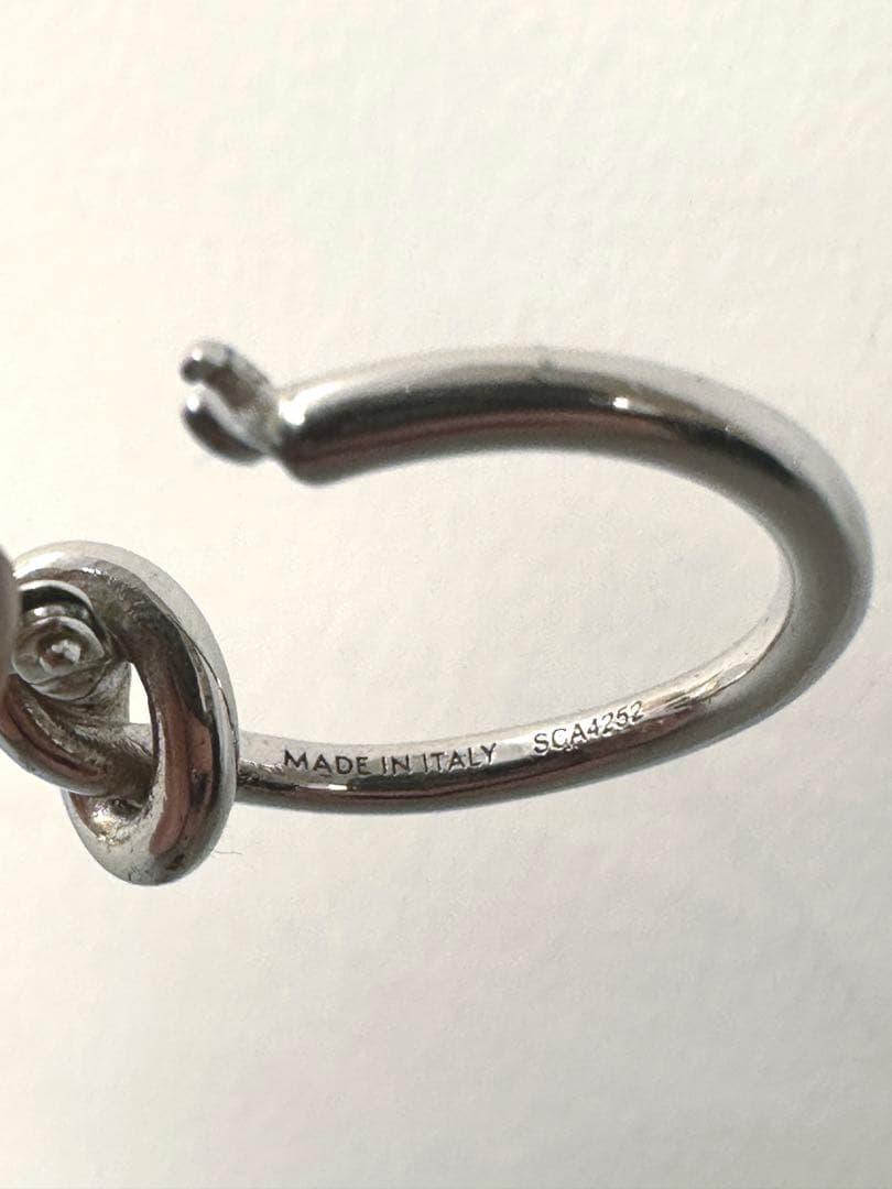 CELINE セリーヌ　ピアス　ノット　フープピアス　片耳