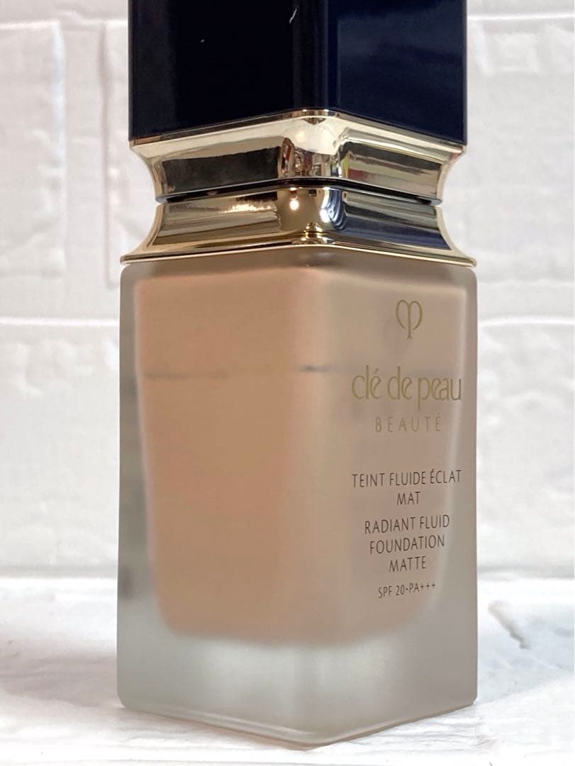 クレ・ド・ポー ボーテ／タンフリュイドエクラ マット