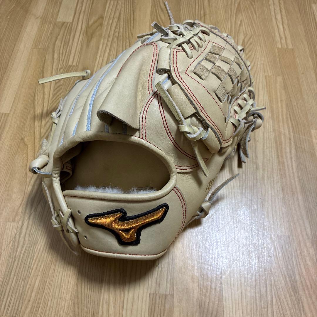 ミズノプロ ピッチャー用グローブ キャメル 1回使用のみ