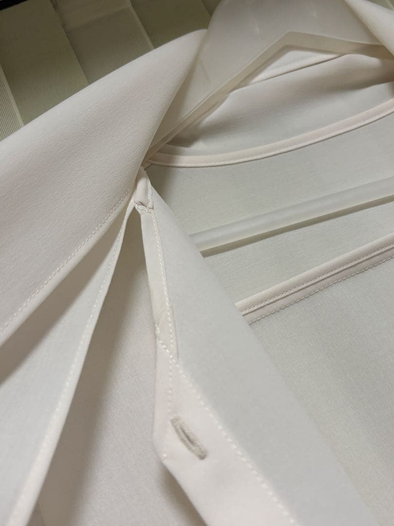 お値下げ！ガリャルダガランテ フィネスボウタイブラウス　ホワイト