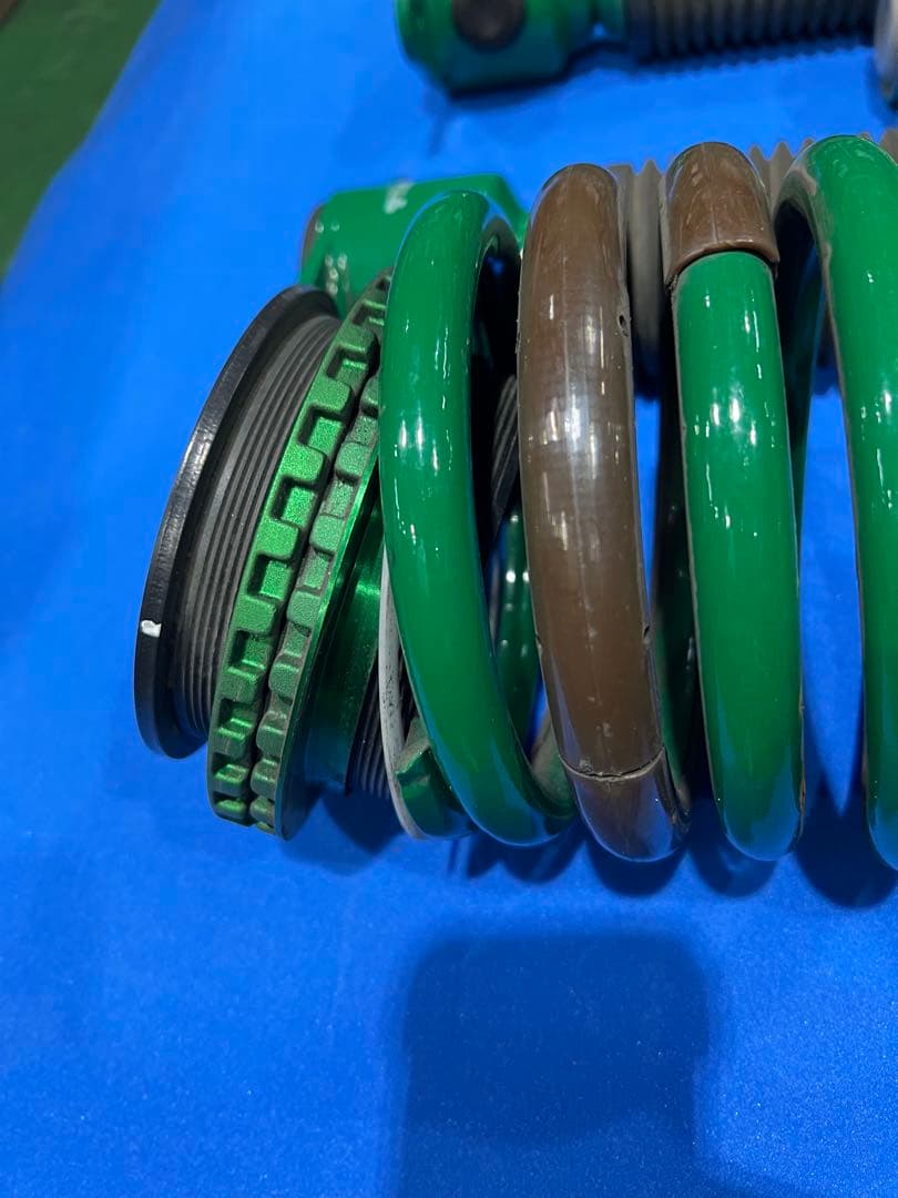 テスラ モデルＹ TEIN FS2 美品中古