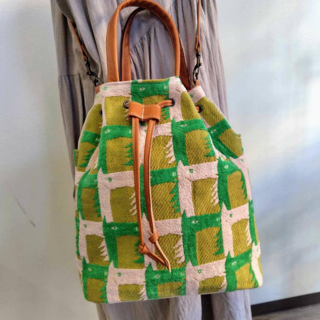 ミナペルホネン/thoroughbredサラブレットマスタード/巾着Lサイズショ