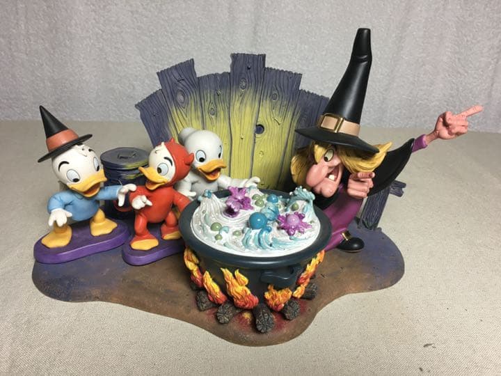 wdcc trick or treat! 6点セット ヒューイドゥーイルーイ魔女