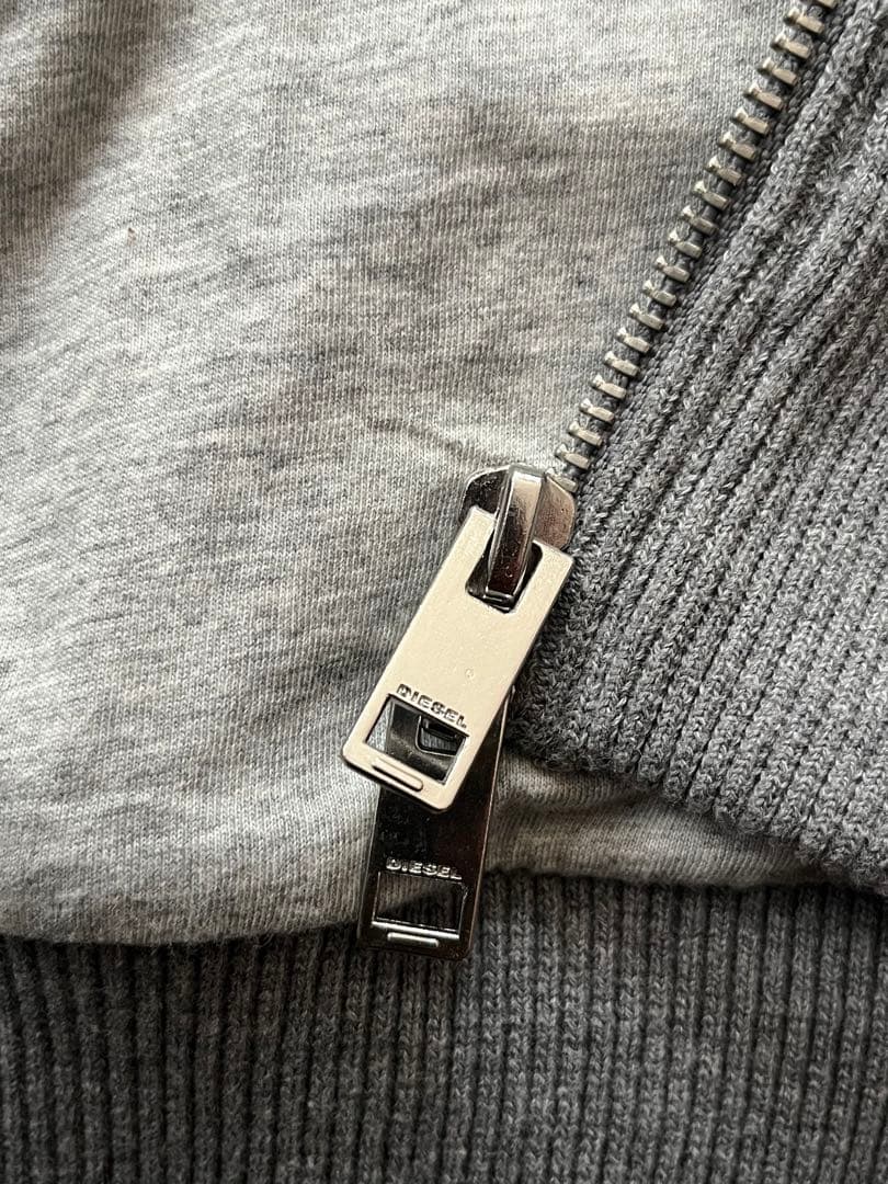 【未使用】DIESELディーゼル ダメージ加工 袖デニムパーカー