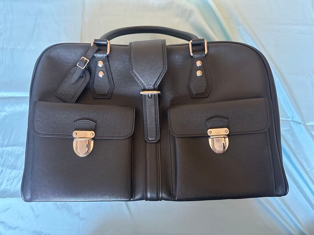 よっしーLouis Vuitton M32502 イヴァン