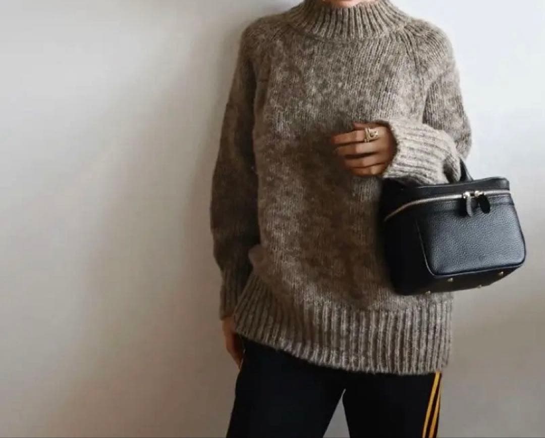 ch!iiibag チーバッグ　ブラック　レザー バニティ