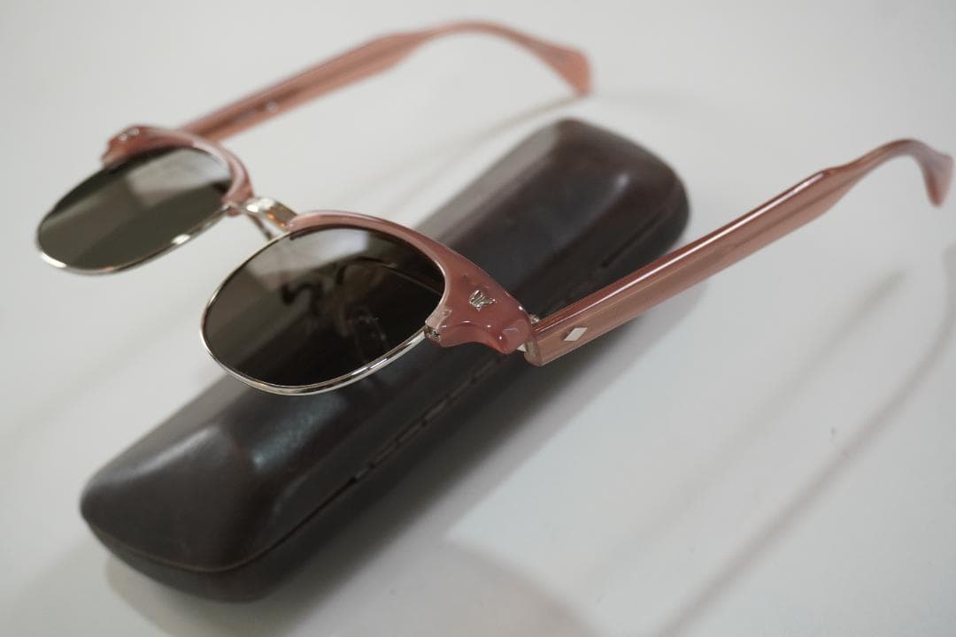 ◆needles◆ニードルズ 　　跳ね上げ式　サングラス　「　土　」