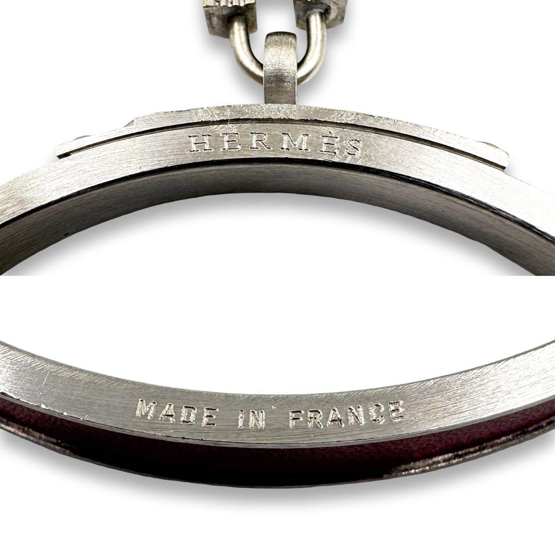 美品✨　エルメス　バングル　正規品　Hモチーフ　チャーム　レザー　ボルドー　ロゴ