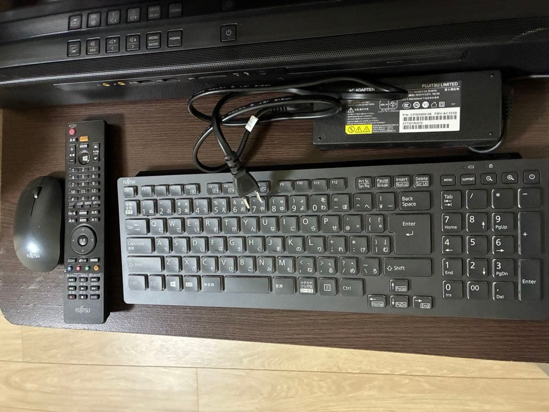 FMVF95E2BG デスクトップPC 富士通