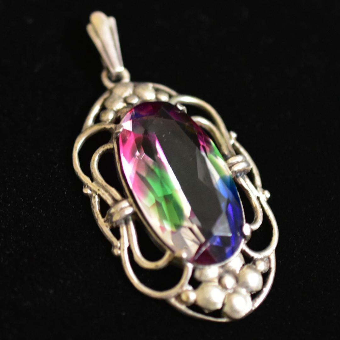 アンティーク 虹色 大粒アイリスガラスの銀製チャーム/ペントップ