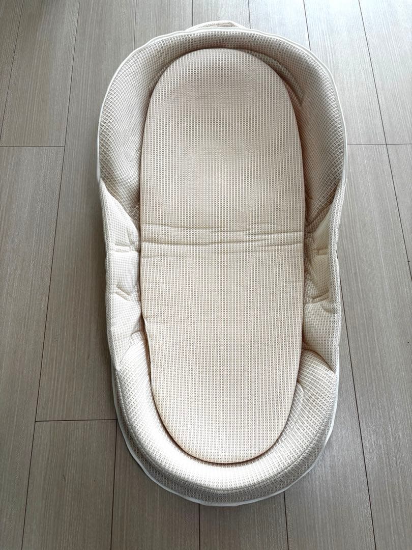 ネオママイズム　ベージュ　添い寝　ベットイン　人気　持ち運び　軽い