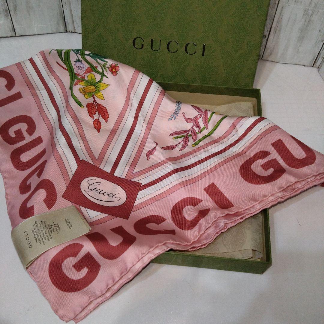美品　GUCCI　シルク　スカーフ