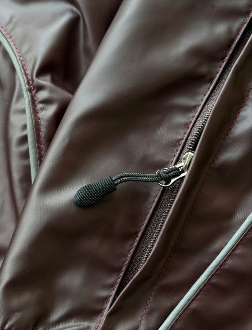 Vrrock ウィンドブレーカージャケット