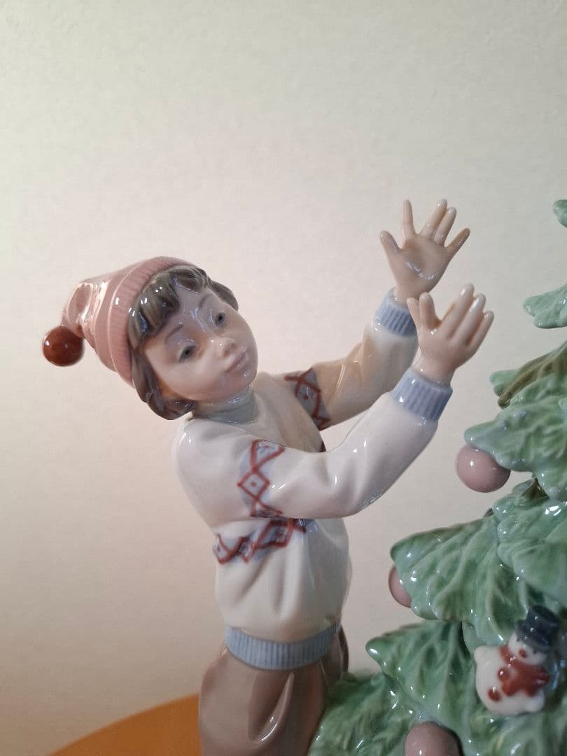 リヤドロ　ツリーを飾ろう