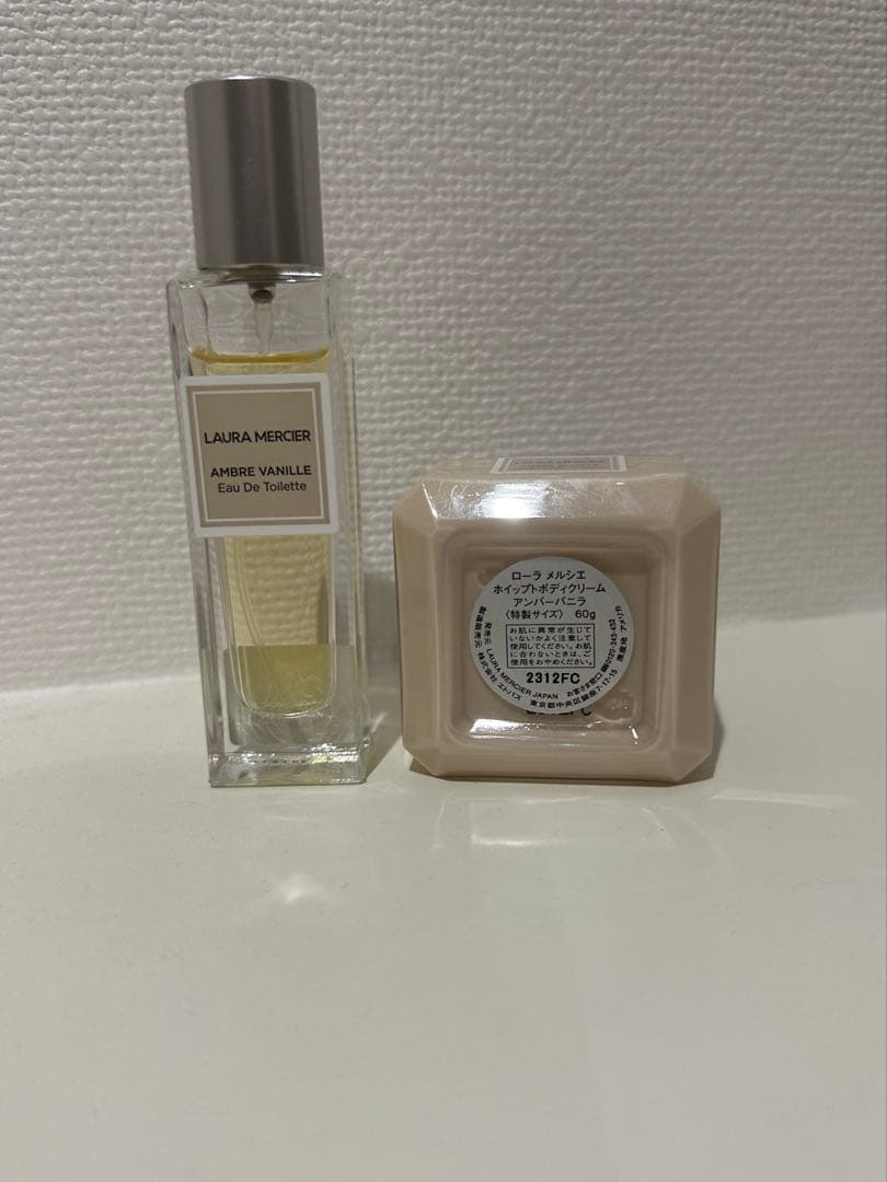 ローラメルシエ　アンバーバニラ　香水15ml ホイップボディークリーム 60g