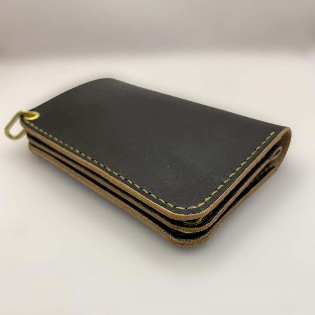無骨！お札折らずに収納できる無骨な手染めミドルトラッカーウォレット BTW