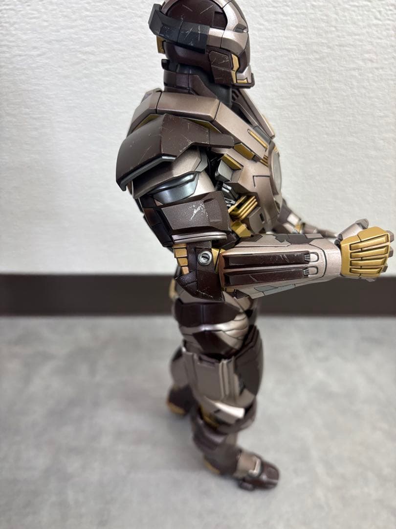 【Hot Toys】アイアンマン＆ウォーマシン 2体セット 約30cm