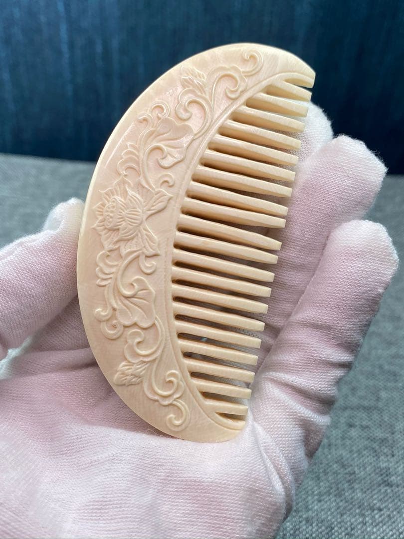 天然マンモス牙美しい手作り彫刻 一櫛百順 髪櫛(37g)