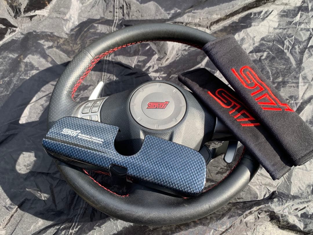 も*※様 STI ステアリング本体 シートベルトカバー　ミラーカバー