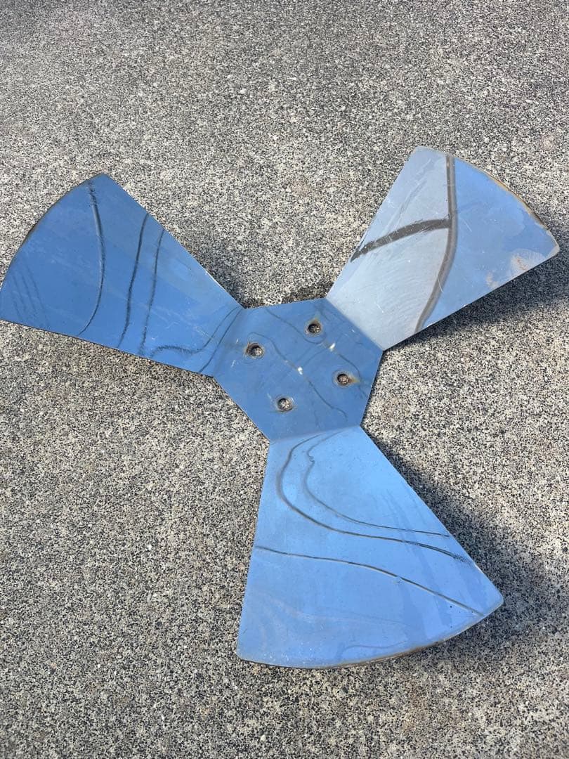 22.5インチ3ブレードプロペラ　スピンナー2枚