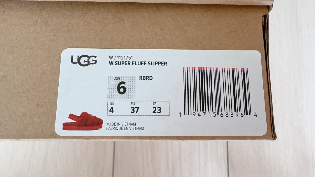 u*e様 【新品・未使用】UGG アグ スーパーフラッフスリッパ 23㎝ レッド