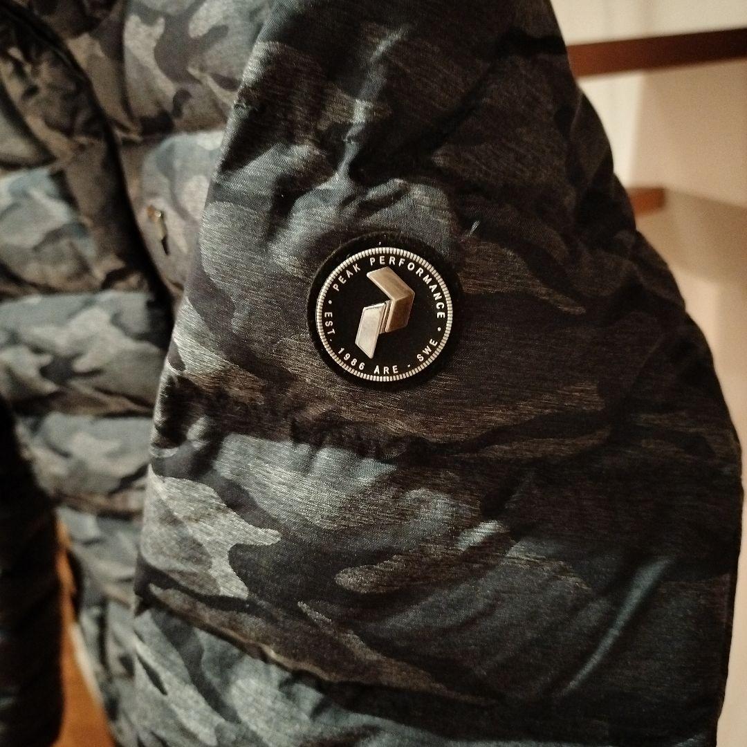 PeakPerformance　迷彩グレー スキー、スノーボードジャケット