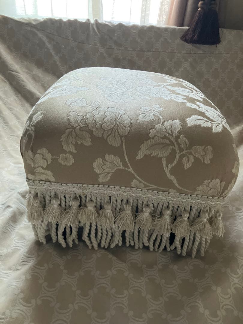 ジェニファーテイラー Jennifer Taylor スツール