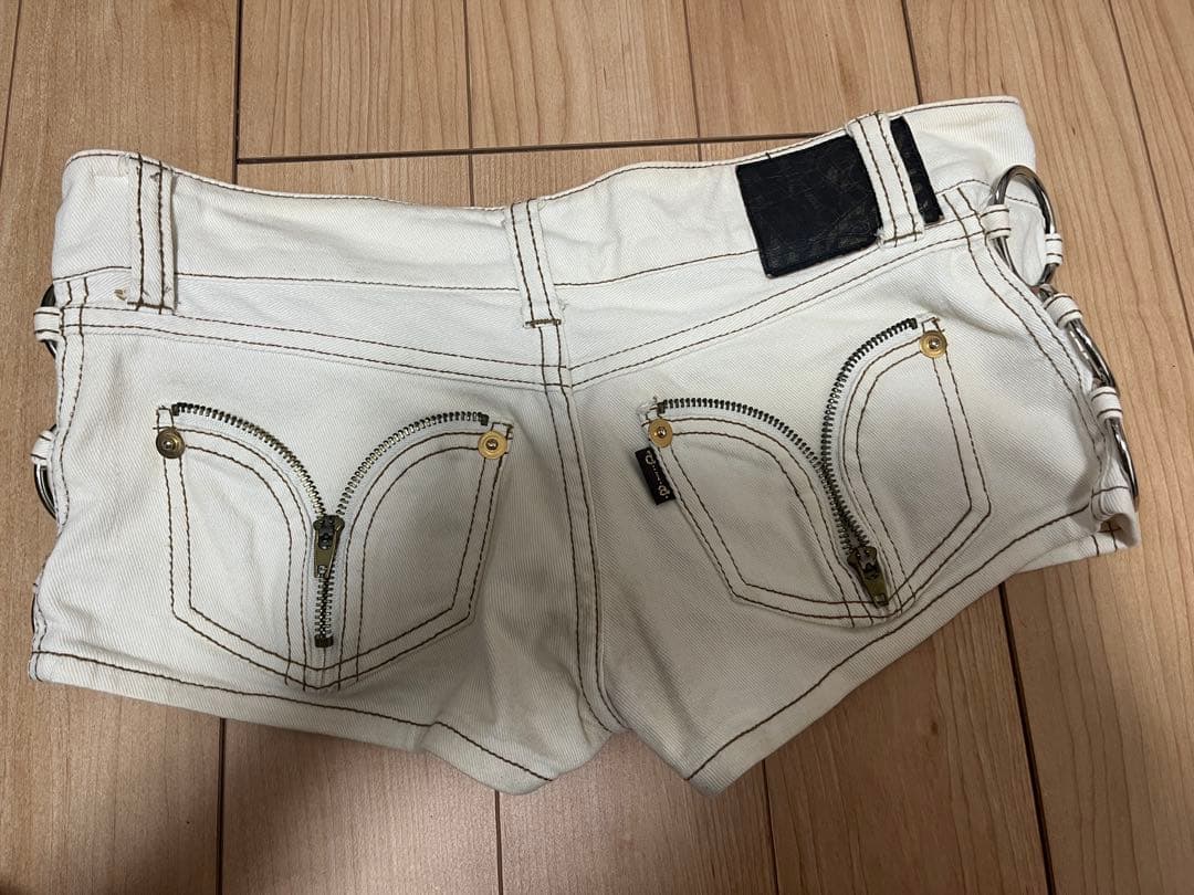 【旧d.i.a.】平成ギャル サイドリング 白ショーパン／Y2K