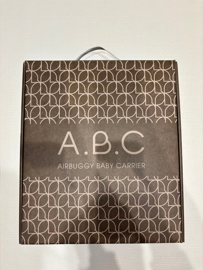 ほぼ新品エアバギー　箱付き！抱っこ紐　AIRBUGGY