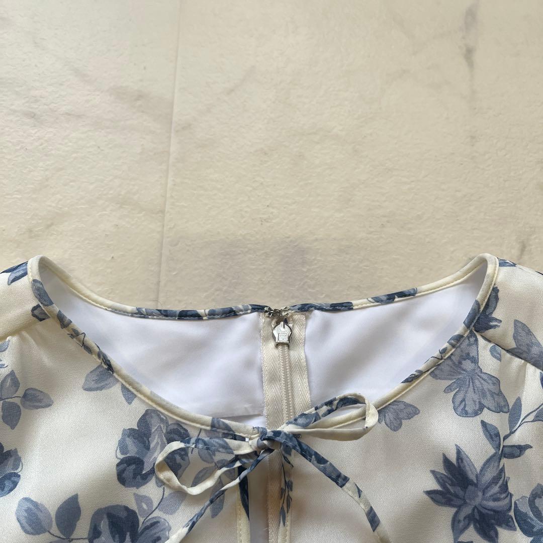 美品　TO BE CHIC 花柄シフォンワンピース　大きいサイズ42 近年　白