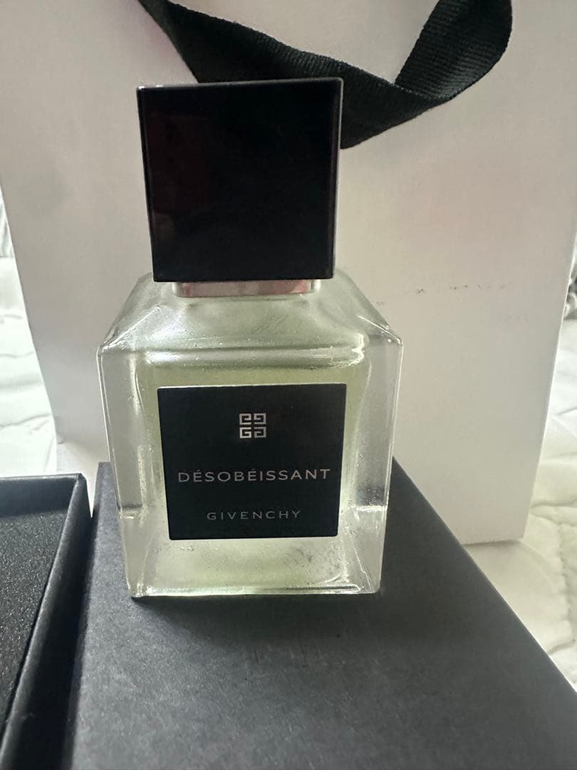 Givenchy DÉSOBÉISSANT Eau de Parfum 50ml