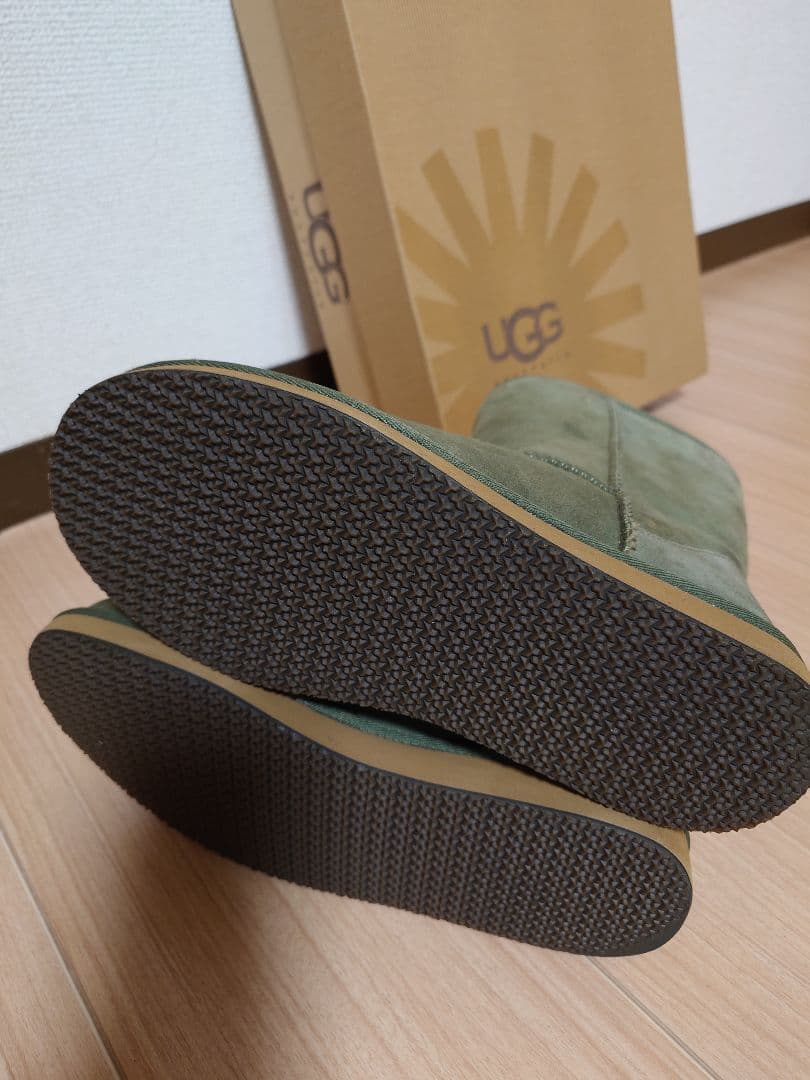UGG グリーン ムートンブーツ