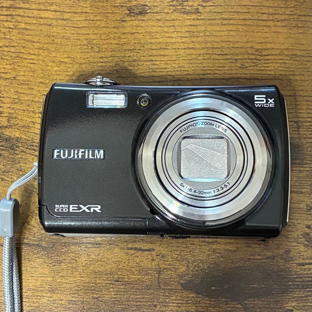 デジタルカメラ FUJIFILM FinePix F200EXR