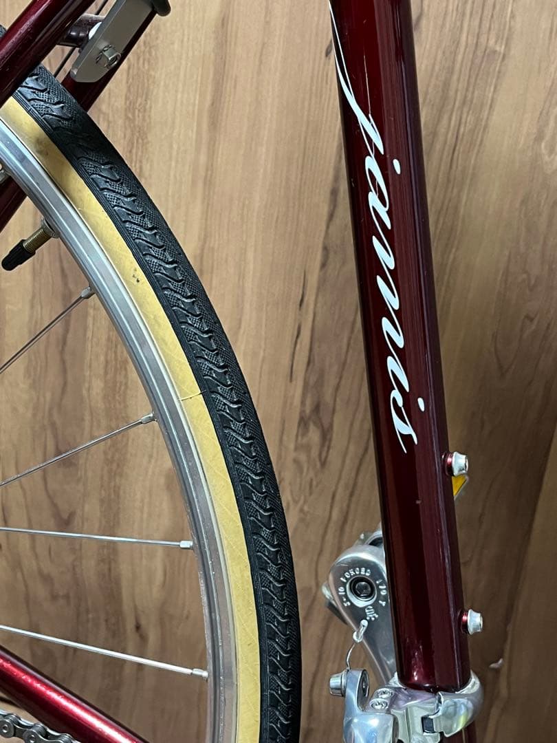 700cクロスバイク 3×9速 オートテールライト