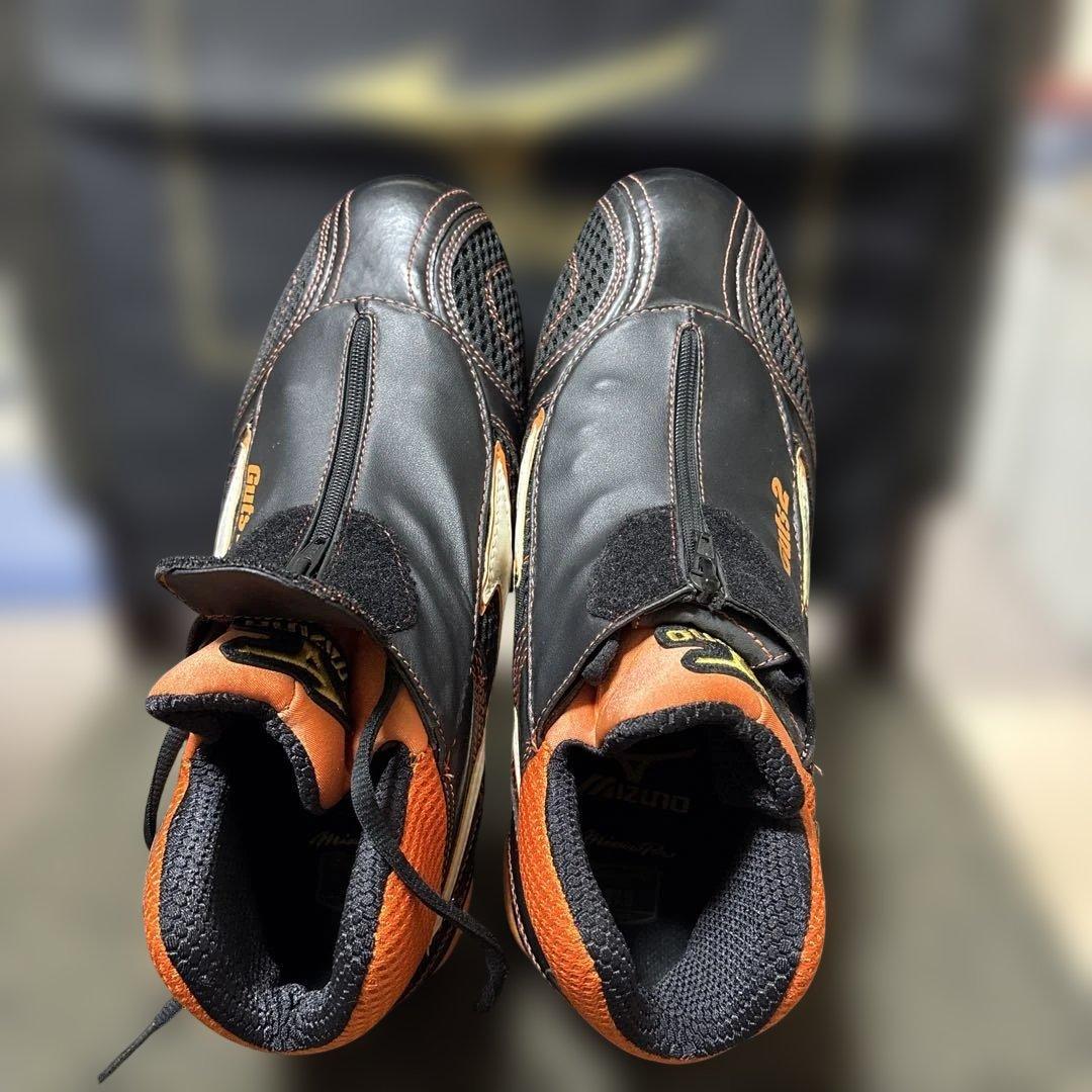 コ*チ様 小笠原道大氏　レプリカスパイク　27.5cm MIZUNO