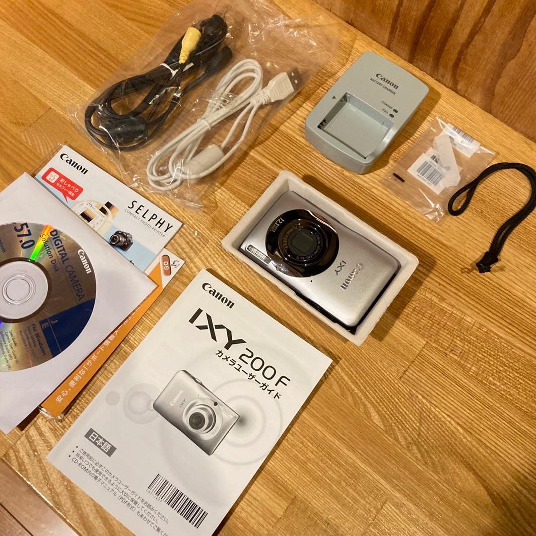 Canon IXY200F シルバー キヤノン イクシー デジカメ　付属品完備