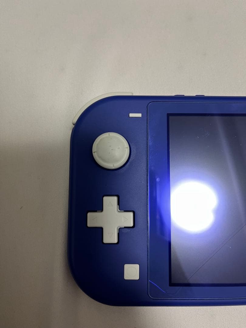 Nintendo Switch Lite 青傷あり