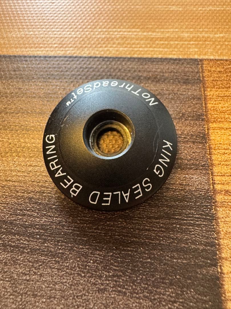 ☆ Chris king ステムキャップ 各種 ☆