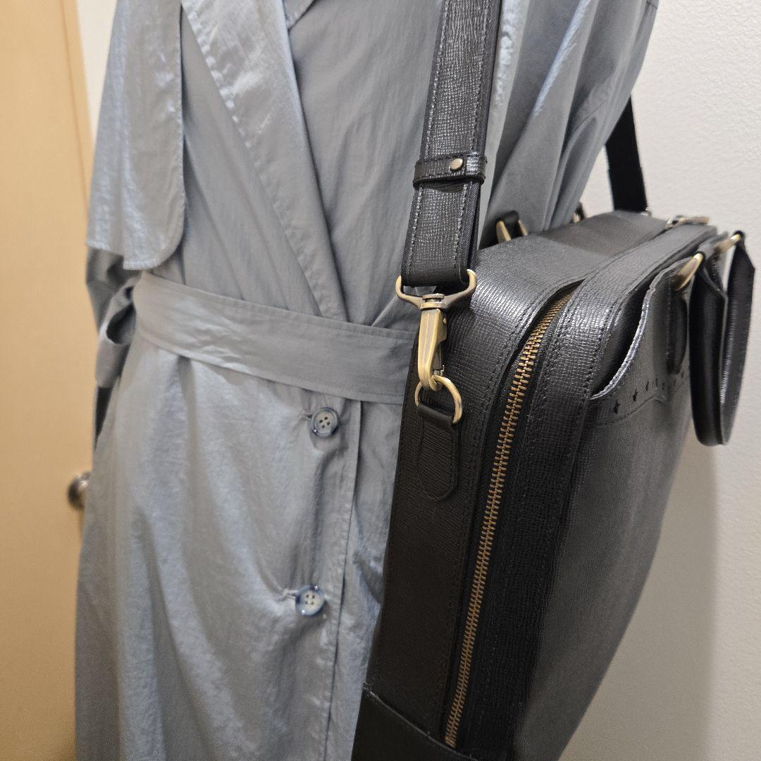 イビサ ブリーフバッグ シュリングレザー 黒 ユニセックス✨