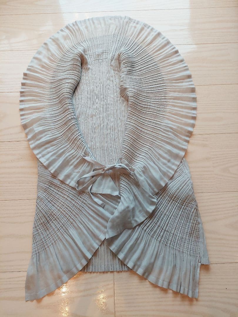 難アリ▪︎ISSEY MIYAKE FETE▪︎ベスト▪︎ストール可能