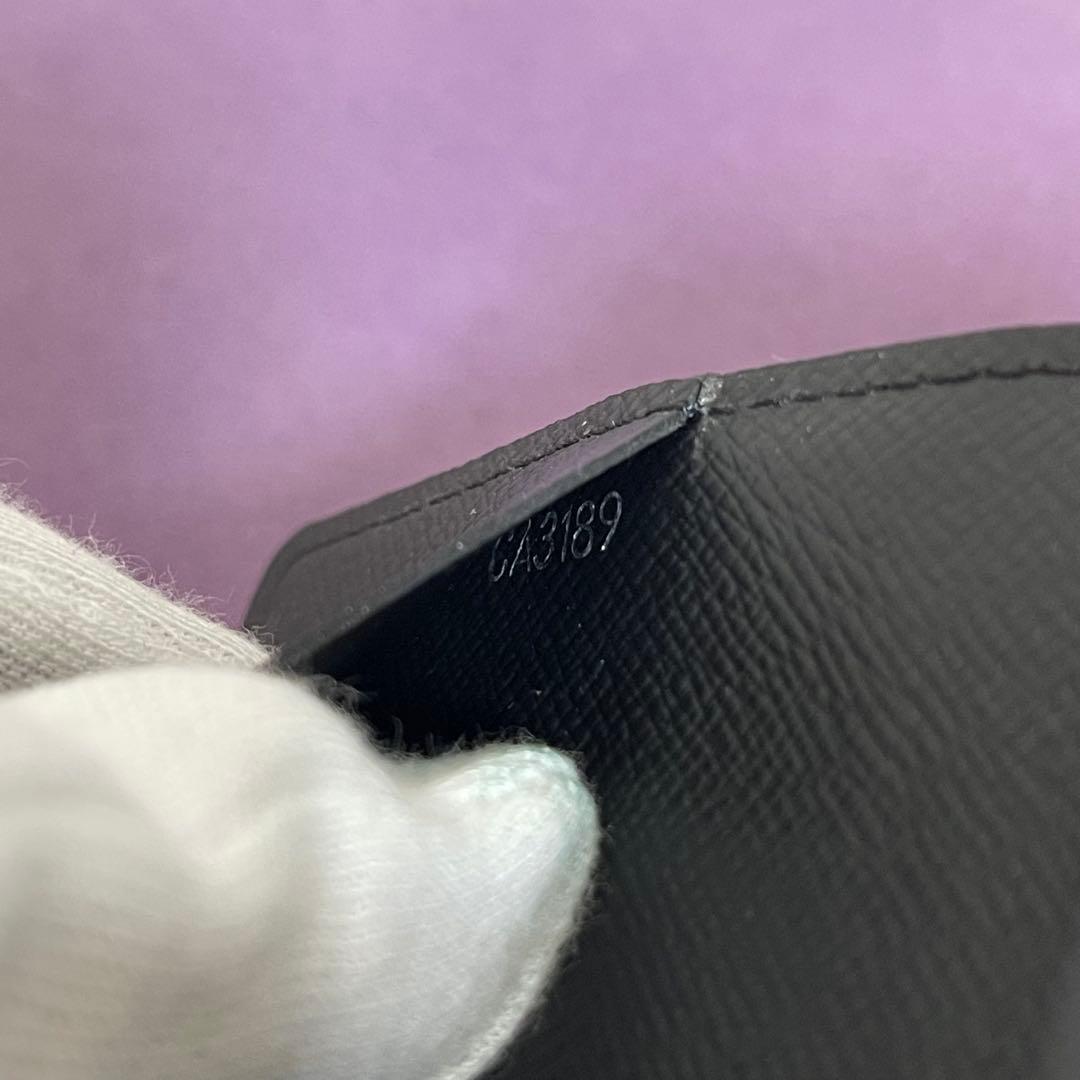 ルイ・ヴィトン エピ カードケース 名刺入れ