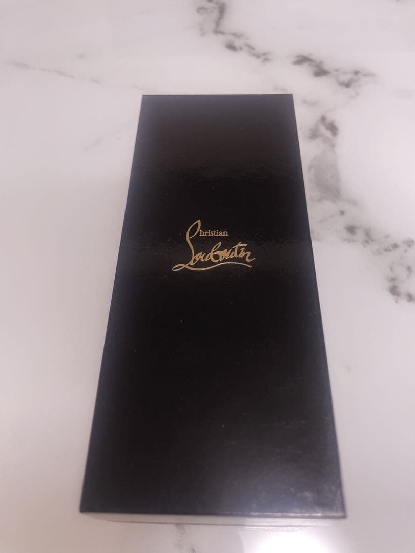 【新品】クリスチャン ルブタン　シルキーサテン  リップカラー #ロンロン310