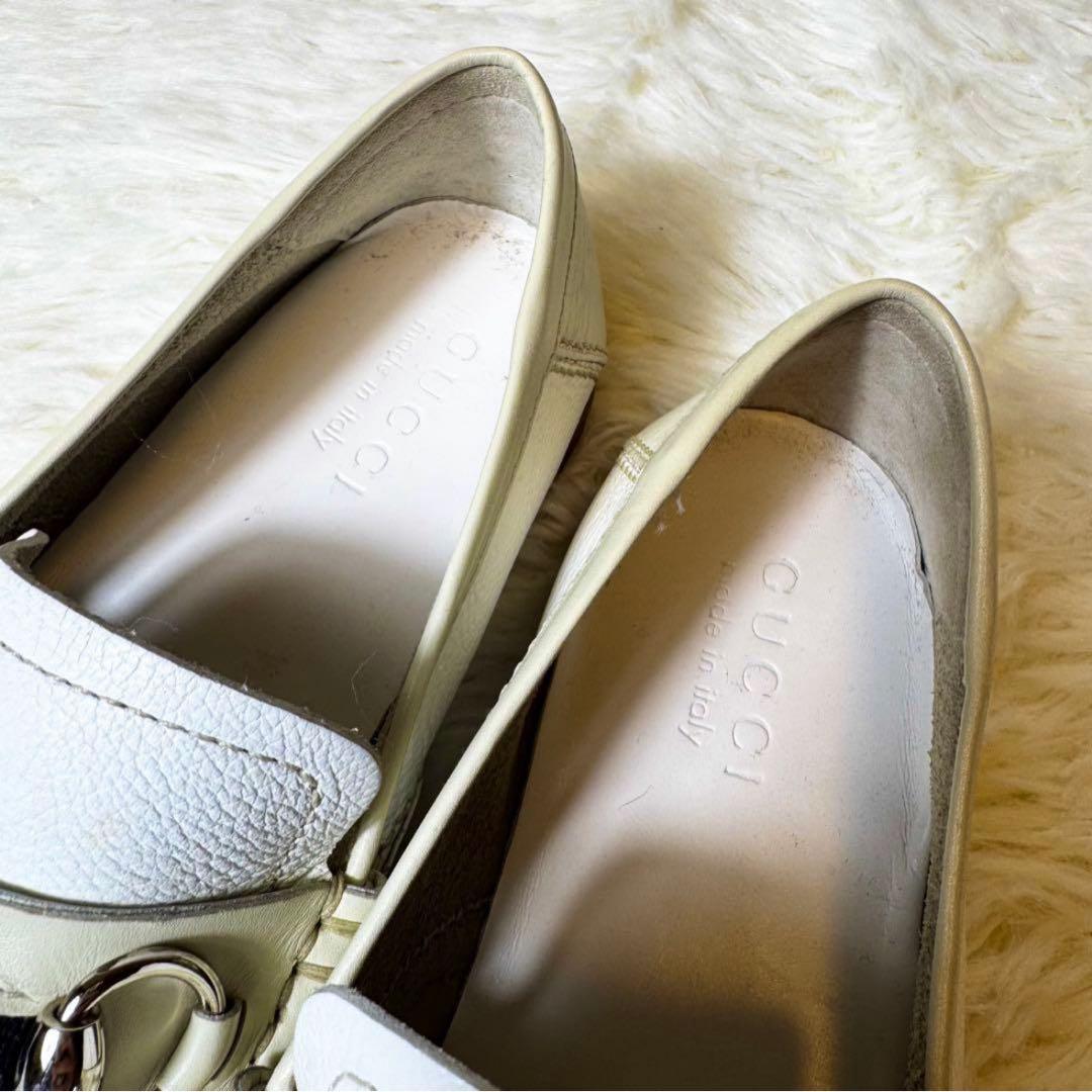 GUCCI ホワイトレザー ローファー 24.5cm